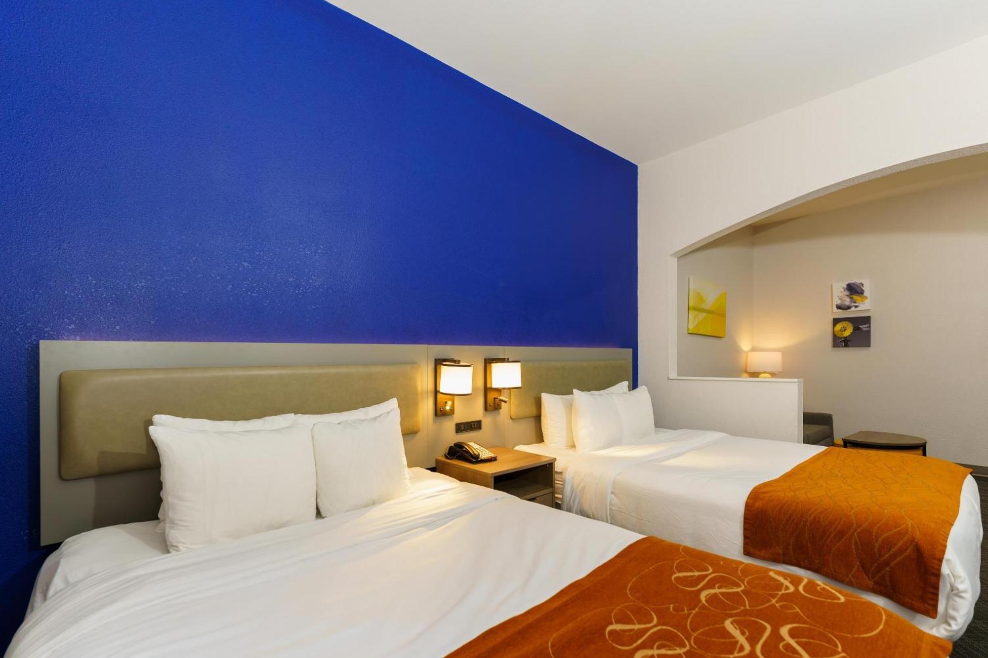 Comfort Suites University Drive College Station Exterior photo